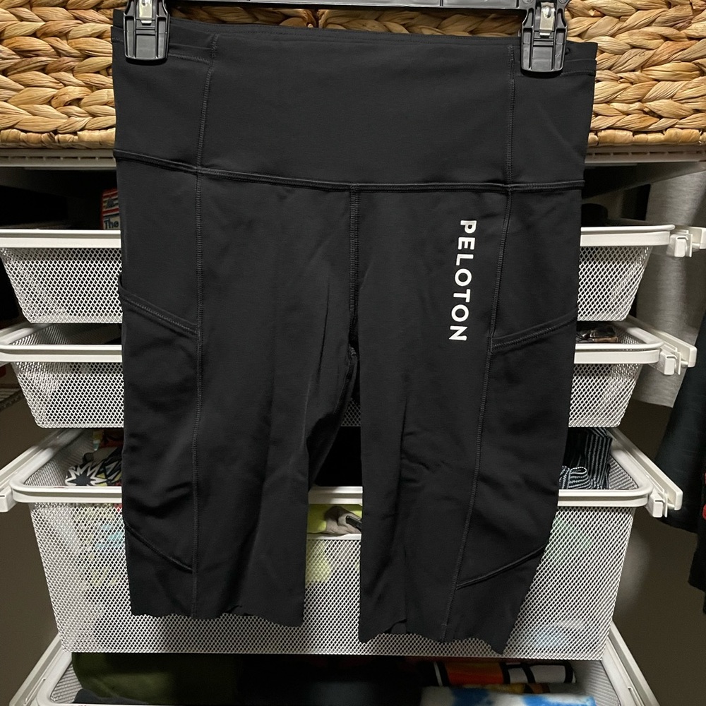 EUC Lululemon x Peloton Fast and Free 10” short